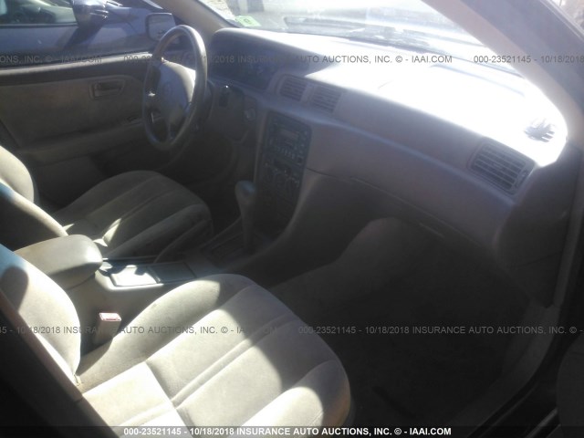 4T1BG22K3XU568286 - 1999 TOYOTA CAMRY CE/LE/XLE 黑色 照片 5