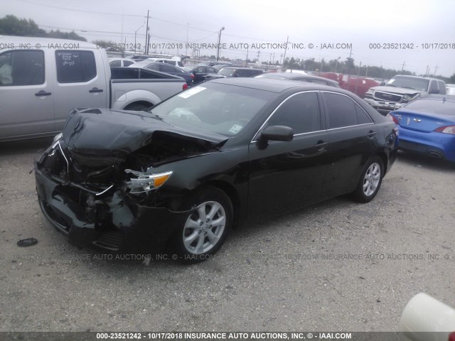 4T1BF3EK1BU587917 - 2011 TOYOTA CAMRY SE/LE/XLE GREEN photo 2