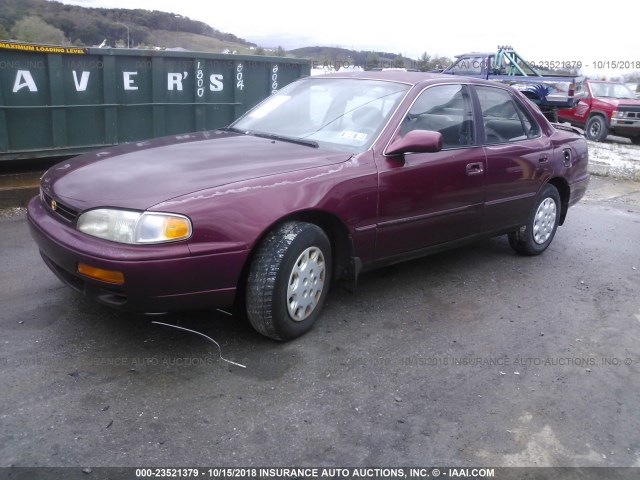 4T1BG12K3TU715159 - 1996 TOYOTA CAMRY DX/LE/XLE BURGUNDY photo 2