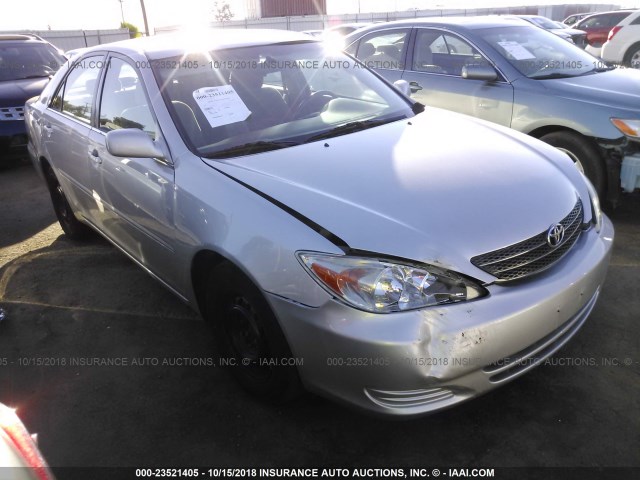 4T1BE32K04U370868 - 2004 TOYOTA CAMRY LE/XLE/SE SILVER photo 1