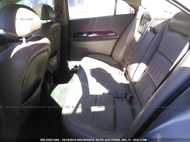 1LNHM87AX2Y697357 - 2002 LINCOLN LS 银色 照片 8