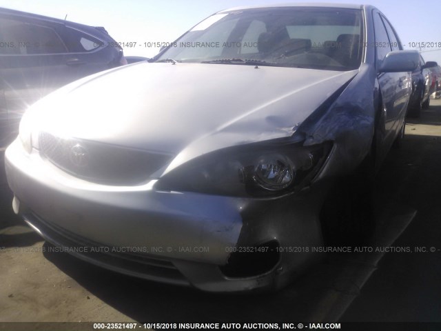 4T1BE32K05U539921 - 2005 TOYOTA CAMRY LE/XLE/SE GRAY photo 6