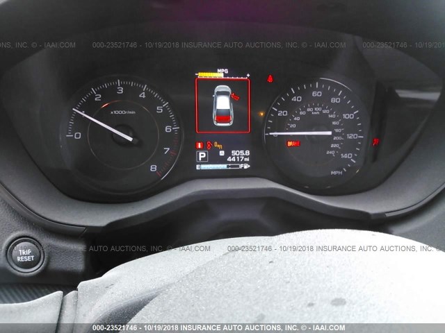 JF2GTADC7JH342355 - 2018 SUBARU CROSSTREK PREMIUM ნაცრისფერი ფოტო 7