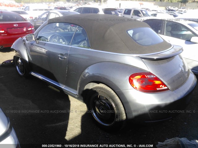 3VW5P7AT0DM809422 - 2013 VOLKSWAGEN BEETLE GRAY photo 3