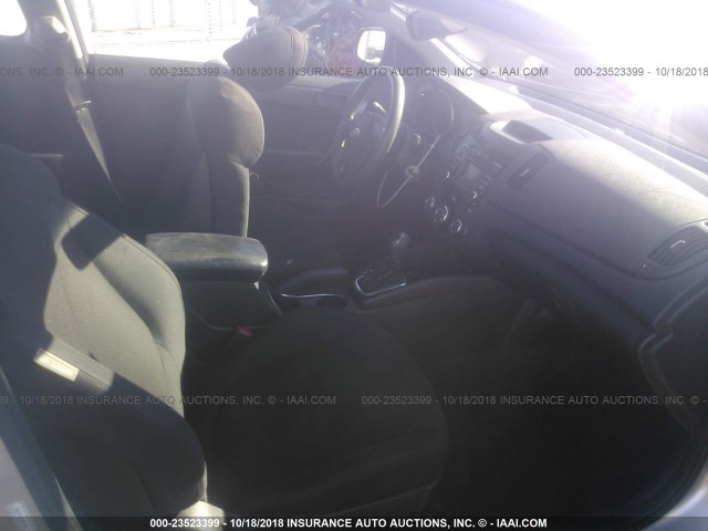 KNAFU6A24C5513435 - 2012 KIA FORTE EX SILVER photo 5