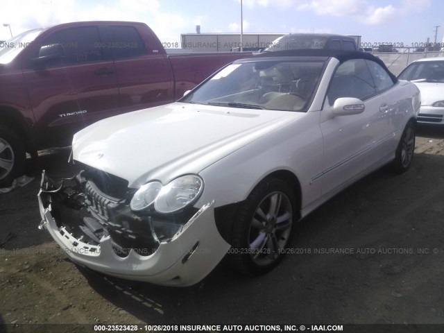 WDBTK56F98T098180 - 2008 MERCEDES-BENZ CLK 350 WHITE photo 2