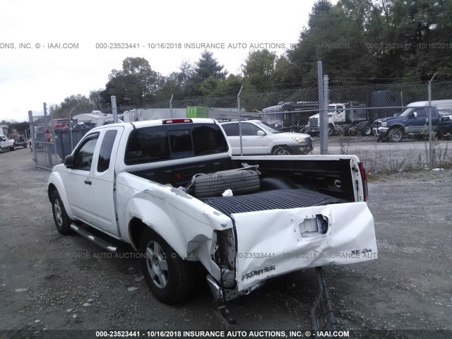 1N6AD06W75C435184 - 2005 NISSAN FRONTIER KING CAB LE/SE/OFF ROAD WHITE photo 6