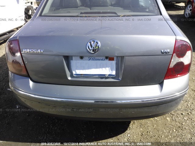 WVWRH63B22P047749 - 2002 VOLKSWAGEN PASSAT GLX 灰色 照片 6