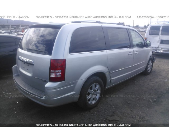 2A4RR5D17AR461159 - 2010 CHRYSLER TOWN & COUNTRY TOURING SILVER photo 4