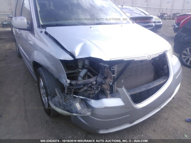 2A4RR5D17AR461159 - 2010 CHRYSLER TOWN & COUNTRY TOURING SILVER photo 6
