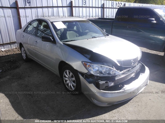 4T1BE32K15U965875 - 2005 TOYOTA CAMRY LE/XLE/SE SILVER photo 1