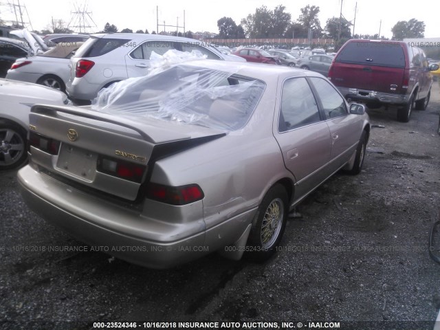 JT2BG22K9X0311752 - 1999 TOYOTA CAMRY LE/XLE GOLD photo 4