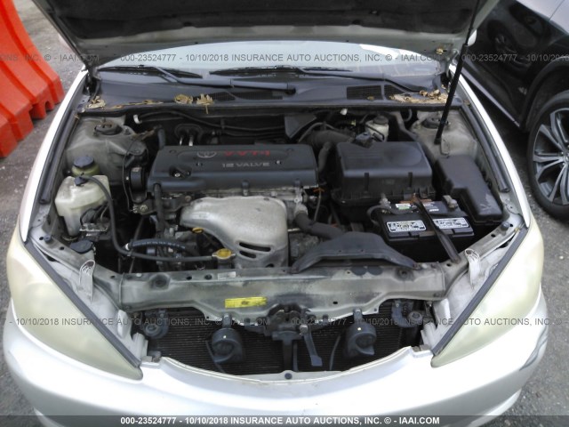 4T1BE32K44U304131 - 2004 TOYOTA CAMRY LE/XLE/SE Күміс фото 10