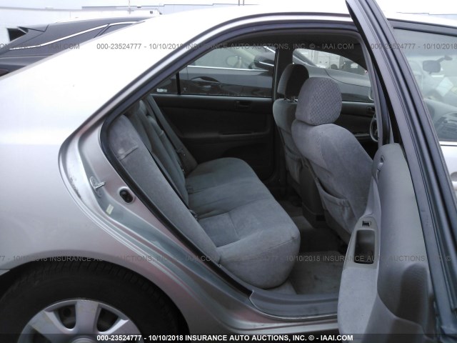 4T1BE32K44U304131 - 2004 TOYOTA CAMRY LE/XLE/SE Күміс фото 8