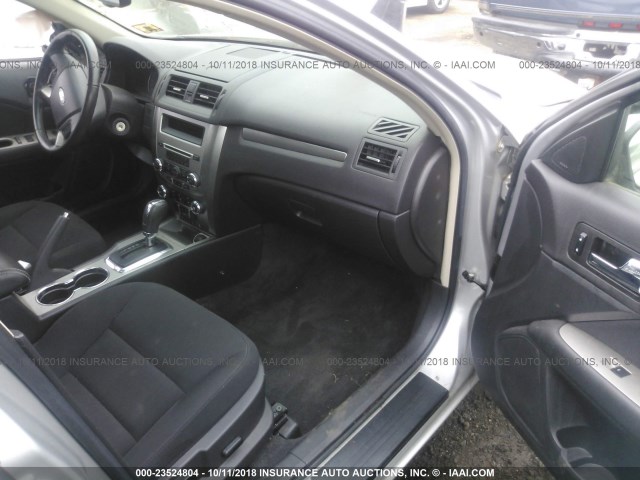 3FADP0L30AR303984 - 2010 FORD FUSION HYBRID SILVER photo 5