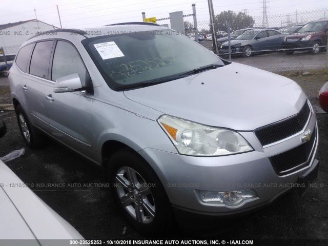 1GNER23D79S180351 - 2009 CHEVROLET TRAVERSE LT SILVER photo 1