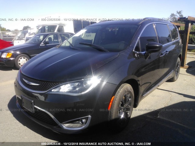 2C4RC1EG9JR116816 - 2018 CHRYSLER PACIFICA TOURING L PLUS GRAY photo 2