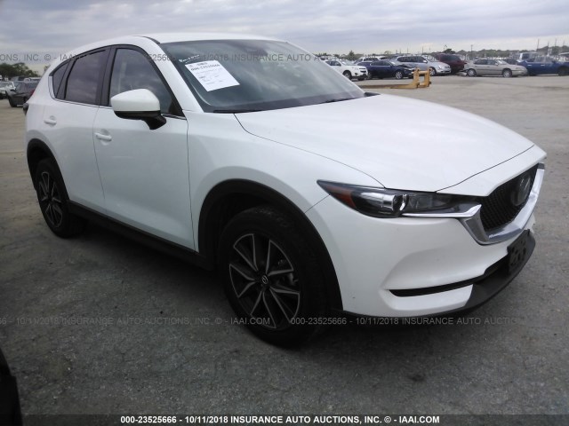 JM3KFACM5J0322136 - 2018 MAZDA CX-5 TOURING Blanc photo 1