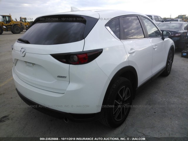 JM3KFACM5J0322136 - 2018 MAZDA CX-5 TOURING Blanc photo 4