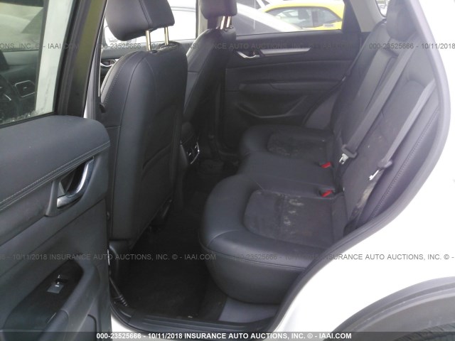 JM3KFACM5J0322136 - 2018 MAZDA CX-5 TOURING Blanc photo 8