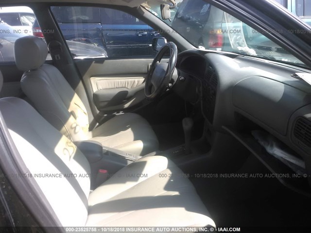 4T1BG12K5TU779090 - 1996 TOYOTA CAMRY DX/LE/XLE BLACK photo 5