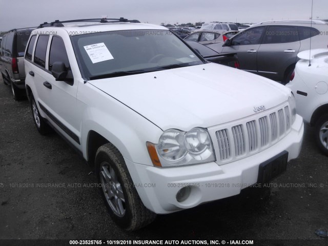 1J4GS48K45C554194 - 2005 JEEP GRAND CHEROKEE LAREDO/COLUMBIA/FREEDOM 白色 照片 1