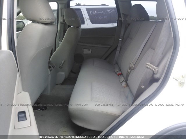 1J4GS48K45C554194 - 2005 JEEP GRAND CHEROKEE LAREDO/COLUMBIA/FREEDOM 白色 照片 8