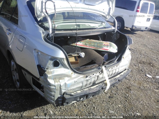 4T1BE46K17U116445 - 2007 TOYOTA CAMRY NEW GENERAT CE/LE/XLE/SE SILVER photo 6