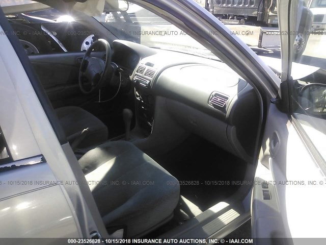 1NXBR12E9YZ390349 - 2000 TOYOTA COROLLA VE/CE/LE 银色 照片 5