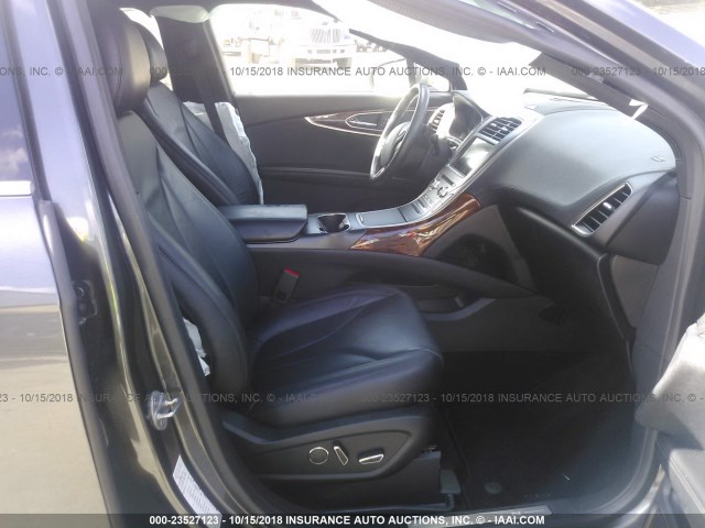 2LMPJ6LR2JBL17982 - 2018 LINCOLN MKX RESERVE GRAY photo 5