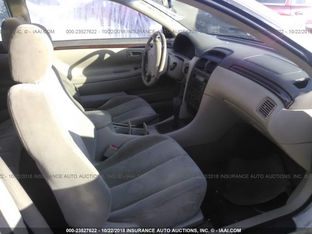 2T1CF22P1YC329826 - 2000 TOYOTA CAMRY SOLARA SE/SLE თეთრი ფოტო 5