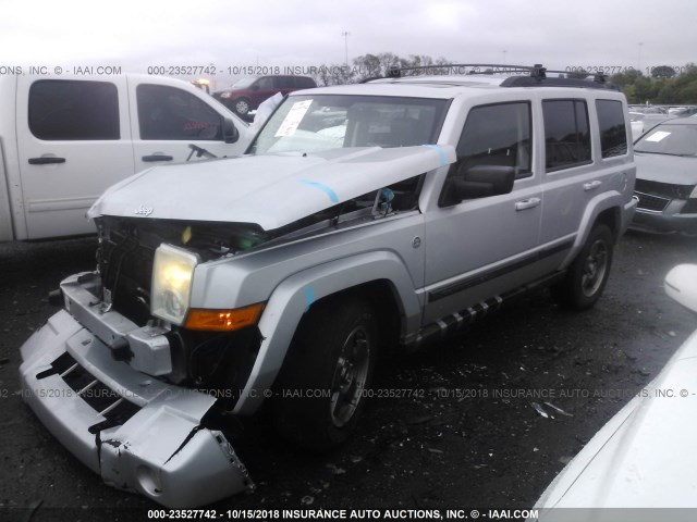 1J8HG48P87C653510 - 2007 JEEP COMMANDER SILVER photo 2