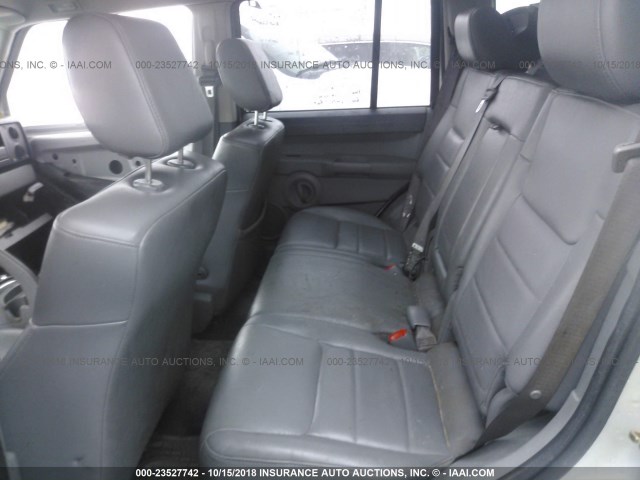 1J8HG48P87C653510 - 2007 JEEP COMMANDER SILVER photo 8