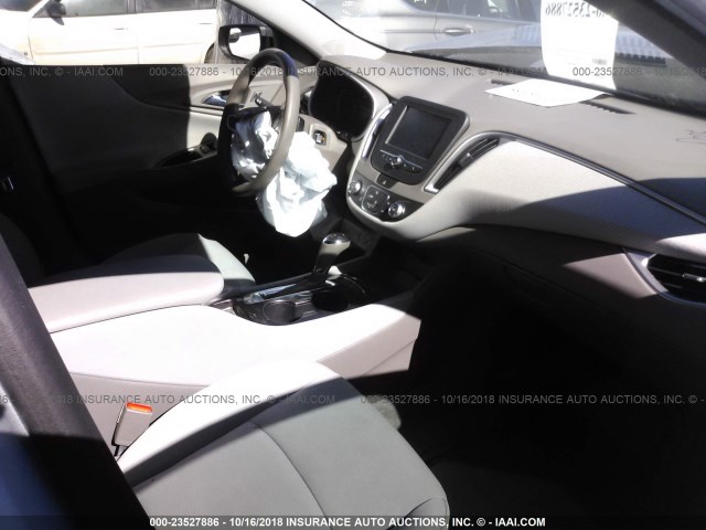 1G1ZB5ST3GF337106 - 2016 CHEVROLET MALIBU LS 银色 照片 5