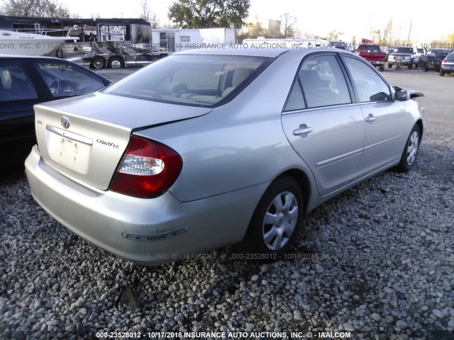 4T1BE32K73U124298 - 2003 TOYOTA CAMRY LE/XLE/SE SILVER photo 4