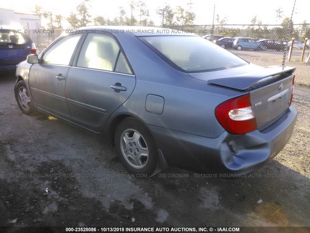 4T1BF30K72U518656 - 2002 TOYOTA CAMRY LE/XLE/SE BLUE photo 3