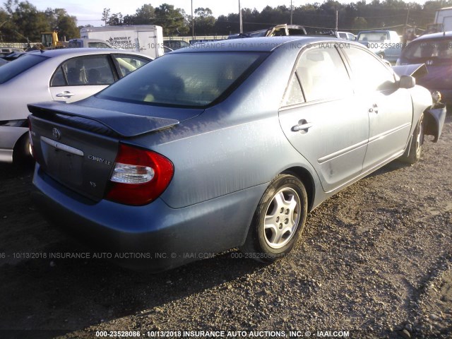 4T1BF30K72U518656 - 2002 TOYOTA CAMRY LE/XLE/SE BLUE photo 4