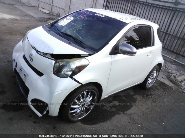 JTNJJXB02CJ009123 - 2012 TOYOTA SCION IQ WHITE photo 2