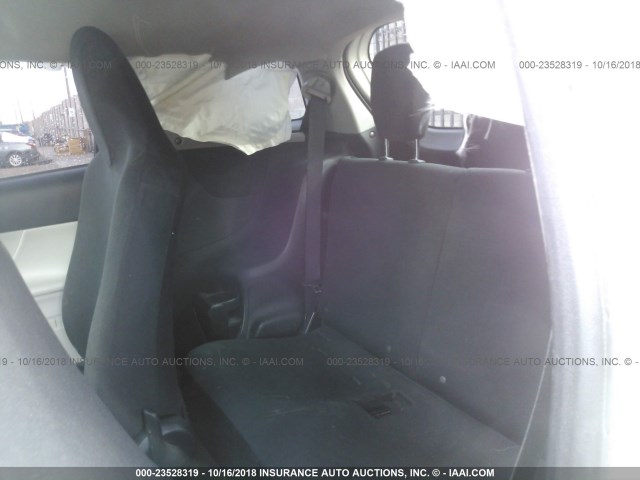 JTNJJXB02CJ009123 - 2012 TOYOTA SCION IQ WHITE photo 8