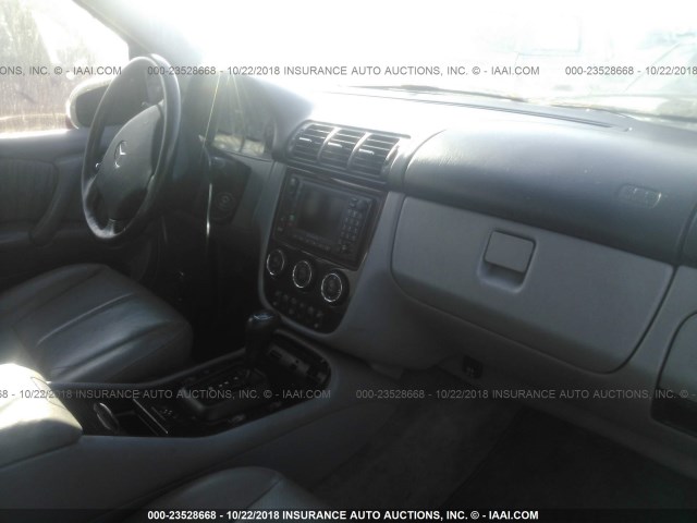 4JGAB57E15A544873 - 2005 MERCEDES-BENZ ML 350 ვერცხლისფერი ფოტო 5