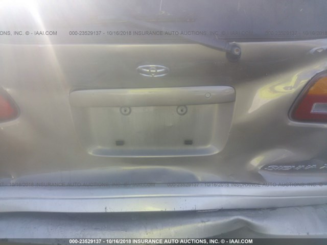 4T3ZF13C3WU018675 - 1998 TOYOTA SIENNA LE/XLE GOLD photo 6