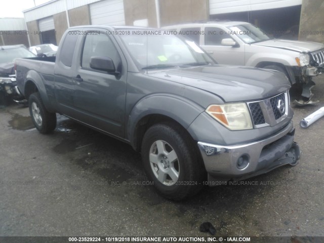 1N6AD06U36C416891 - 2006 NISSAN FRONTIER KING CAB LE/SE/OFF ROAD GRAY photo 1