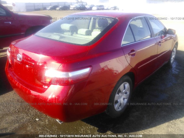 4T1BK46K57U030306 - 2007 TOYOTA CAMRY NEW GENERAT LE/XLE/SE RED photo 4