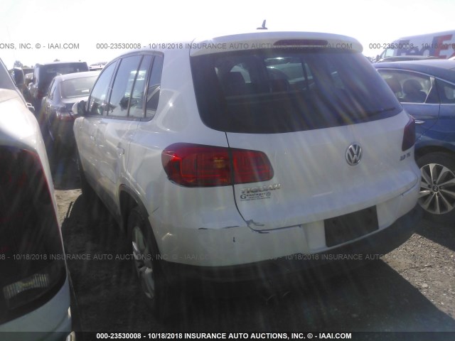 WVGAV7AX7CW592939 - 2012 VOLKSWAGEN TIGUAN S/SE/SEL 白色 照片 3
