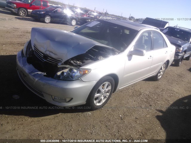 4T1BF30K16U633551 - 2006 TOYOTA CAMRY LE/XLE/SE SILVER photo 2
