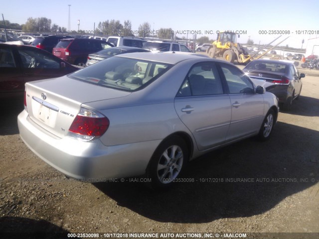 4T1BF30K16U633551 - 2006 TOYOTA CAMRY LE/XLE/SE SILVER photo 4