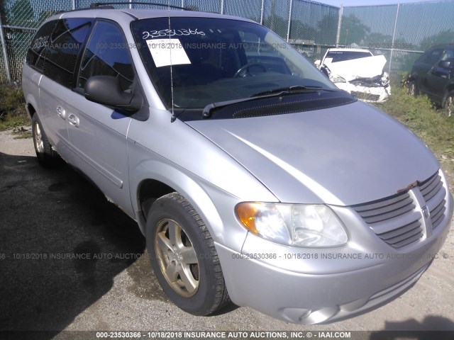 2D4GP44L47R119145 - 2007 DODGE GRAND CARAVAN SXT SILVER photo 1