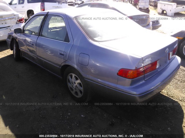 JT2BG22K8Y0478766 - 2000 TOYOTA CAMRY CE/LE/XLE 蓝色 照片 3