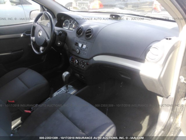 KL1TD56648B101852 - 2008 CHEVROLET AVEO LS BLACK photo 5