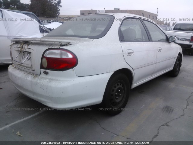 KNAFB1211Y5844379 - 2000 KIA SEPHIA LS WHITE photo 4